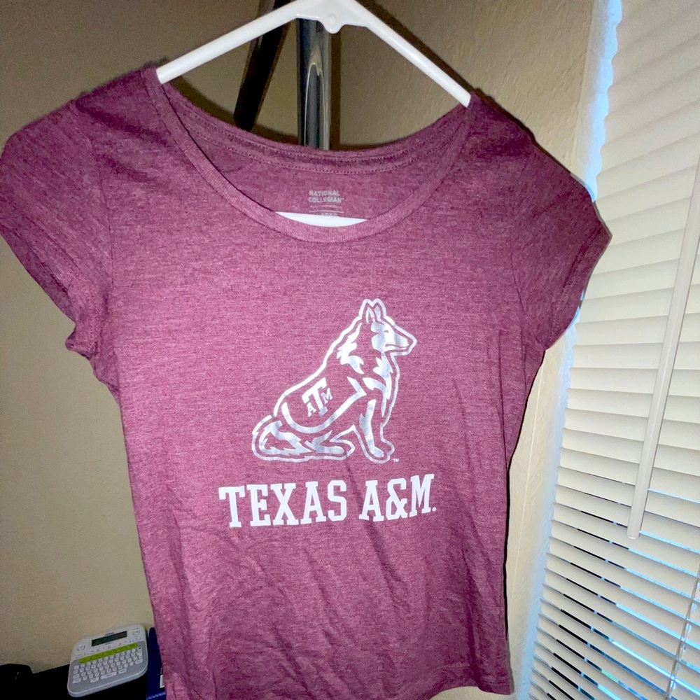Kids sz LG Collegiate t shirt excellent condition.